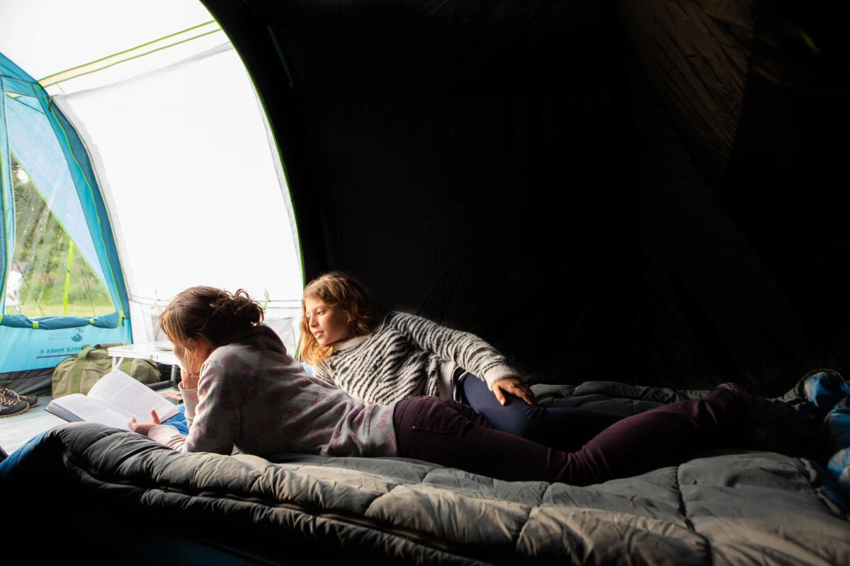 Coleman Castle Pines 4 BlackOut Tent 8 Coleman Castle Pines 4 BlackOut Tent - Image 6